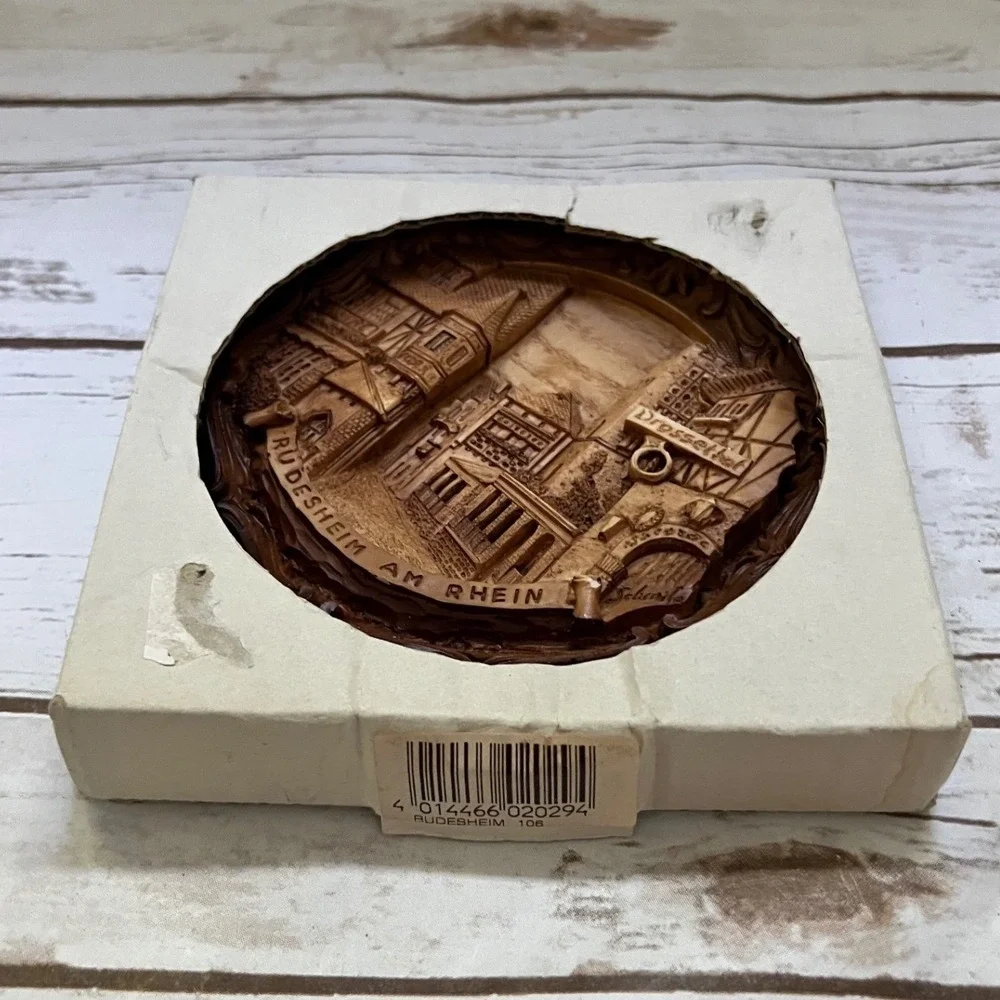 Schube Relief Wall Plaque Rüdesheim am Rhein Drosselhof Brown 3D German 5.5in